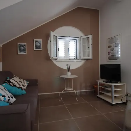 Apartamento Cala Bernardo 2 *